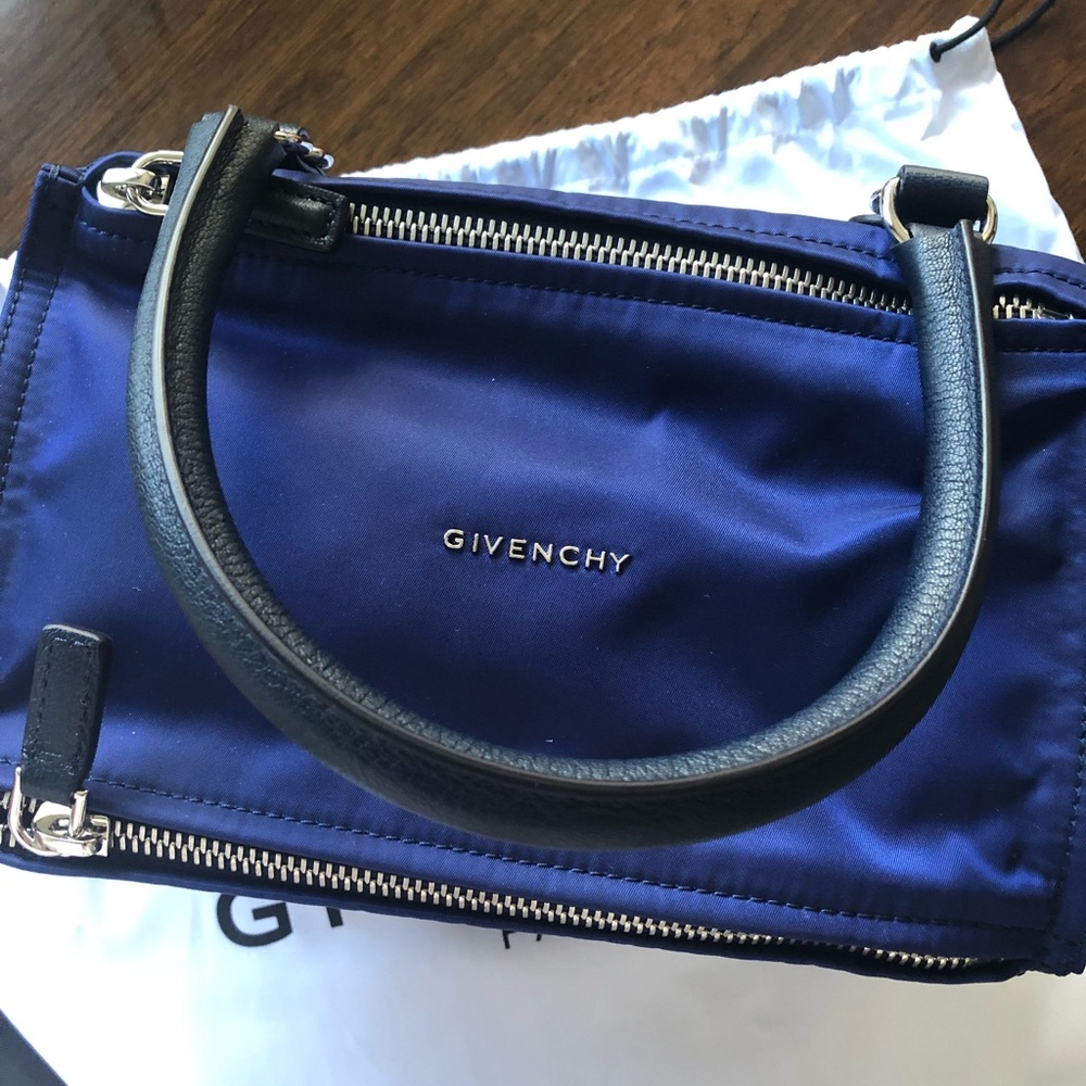 Givenchy small Pandora (Dark blue)